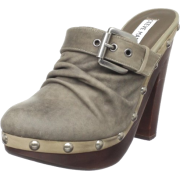 Steve Madden Women's Emberr Clog - Туфли на платформе - $29.99  ~ 25.76€