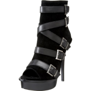 Steve Madden Women's Roxana Platform Ankle Boot - Сопоги - $125.99  ~ 108.21€