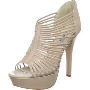 Steve Madden Women's Vallli Platform Pump - Туфли на платформе - $43.98  ~ 37.77€