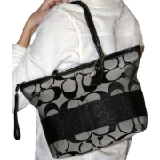 Women's Signature Stripe Black White Medium Size Handbag - Borse - $171.99  ~ 147.72€