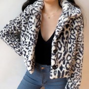 Animal pattern buttoned lapels short fau - Куртки и пальто - $79.99  ~ 68.70€