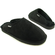 BEARPAW Men's Darwin Shearling Slipper Black - Schuhe - $29.99  ~ 25.76€