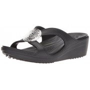 Crocs Sanrah Hammered Circle Wedge Sandal - Akcesoria - $24.99  ~ 21.46€