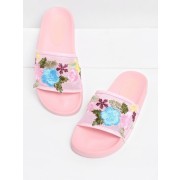 Flower Embroidery Slip On Sandals - Sandálias - $24.00  ~ 20.61€