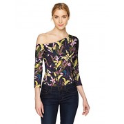 GUESS Women's Three Quarter Sleeve Zuma Bodysuit - Рубашки - короткие - $23.90  ~ 20.53€