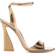 Gianvito Rossi strappy block heel sandal - Sandálias - 