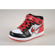 Nike Jordan 1 Retro Kids Size  - Boots - 