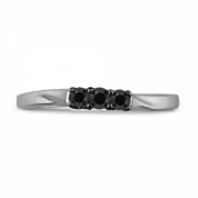 Platinum Plated Sterling Silver Round Diamond Black Three Stone Promise Ring (1/6 cttw) - Aneis - $89.00  ~ 76.44€