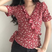 Red Floral Ruffled Waistband Wrap Top - T-shirts - $27.99 