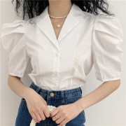 Retro design short-sleeved blouse female white puff sleeve suit collar shirt - Koszule - krótkie - $27.99  ~ 24.04€