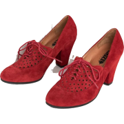 RoyalVintage 1940s Style Red Suede heels - Classic shoes & Pumps - 