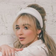 Sabrina Carpenter - Modna pista - 