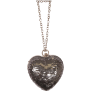 Sequin Heart Wristlet Clutch Purse Evening Bag Hardcase Pewter - Torbe z zaponko - $34.99  ~ 30.05€