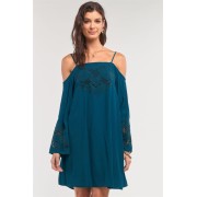 Teal Green Off-the-shoulder Flare Long Sleeve Square Neck Crochet Embroidery Min - Vestidos - $16.28  ~ 13.98€