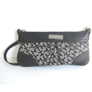 Tommy Hilfiger Leeds Small Clutch Shoulder Handbag Black - Hand bag - $63.97 