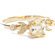 Yellow Oval Diamond Unique - Indie Bride - Prstenje - 