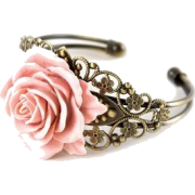 Rose bracelet - Zapestnice - 