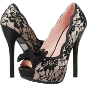 Laced Heels  - Cunhas - 