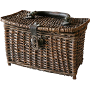 vintage wicker basket - Uncategorized - 