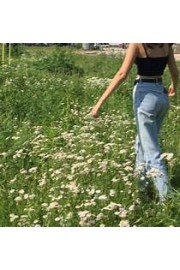 Aesthetic girl in flower field - 相册 - 