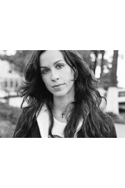 Alanis Morissette - Myファッションスナップ - 