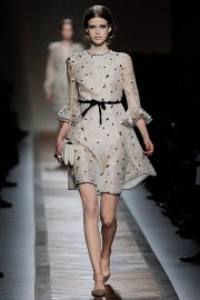 Valentino SS11 - Catwalk - 