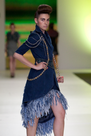 Ines Zrnc Gregorina slika - Catwalk - 