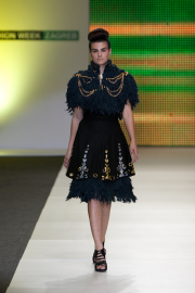 Ines Zrnc Gregorina slika - Catwalk - 