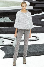 Chanel 2011SS RTW - Passerella - 