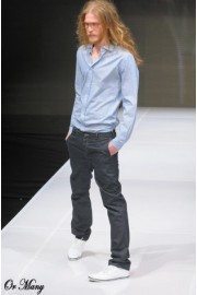 Or Many catwalk photos - Laufsteg - 